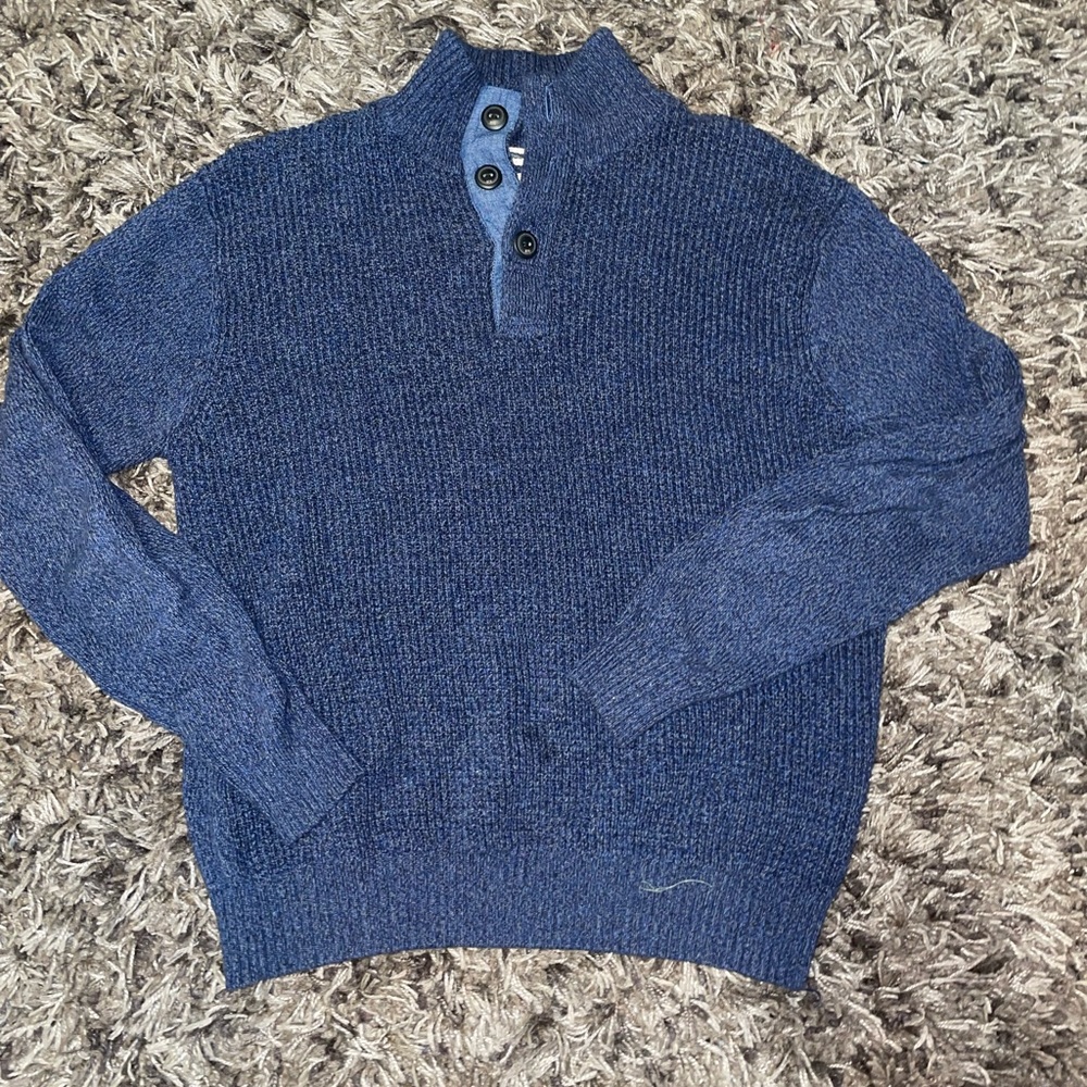 Men’s navy blue knitted sweater